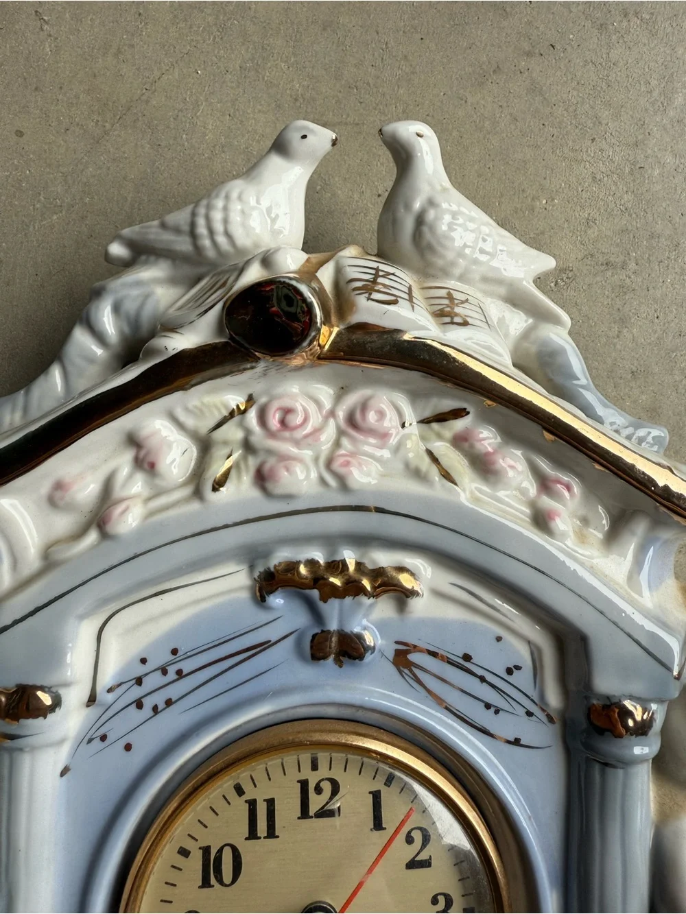 Porcelain Cherub Mantel Clock Wall Decor in White and Gold